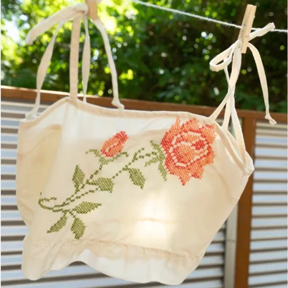 vintage rosy tie top - Picture 6 of 6